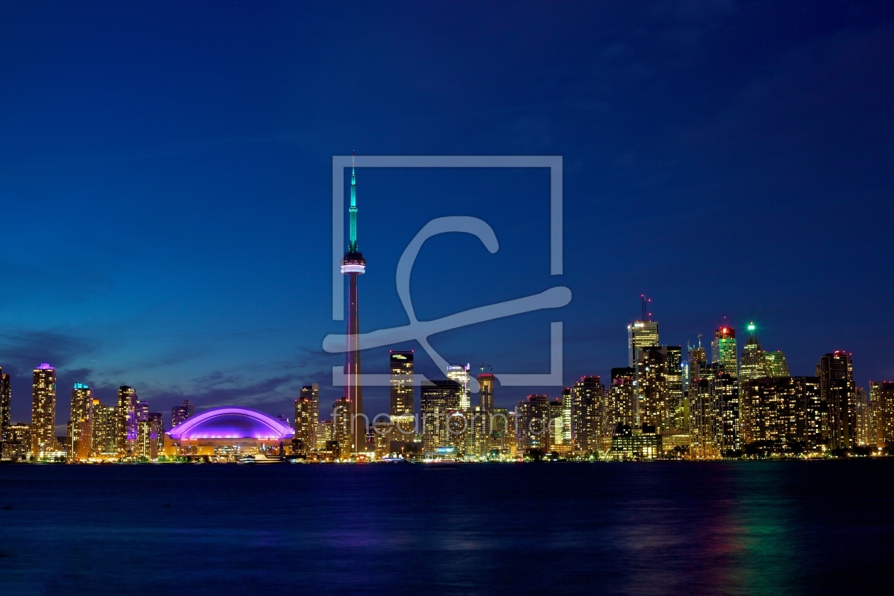 Bild-Nr.: 10680620 Nightly Toronto Skyline erstellt von rowiPhoto