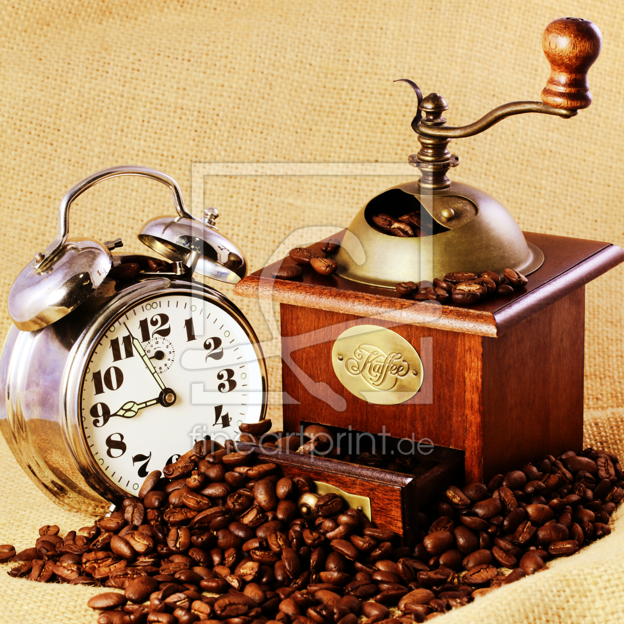 Bild-Nr.: 10776441 Coffee grinder with coffee beans and clock erstellt von Falko Follert