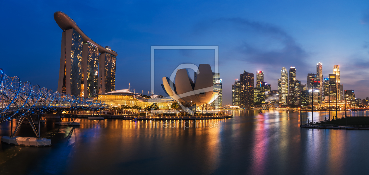 Bild-Nr.: 11370229 Singapur - Marina Bay Panorama zur blauen Stunde erstellt von Jean Claude Castor