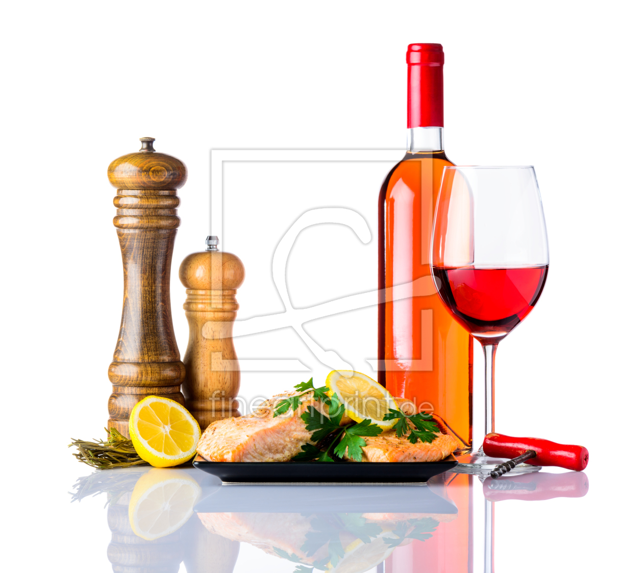 Bild-Nr.: 11829027 Gebackener Fisch mit Rosewein auf Weiß erstellt von xfotostudio