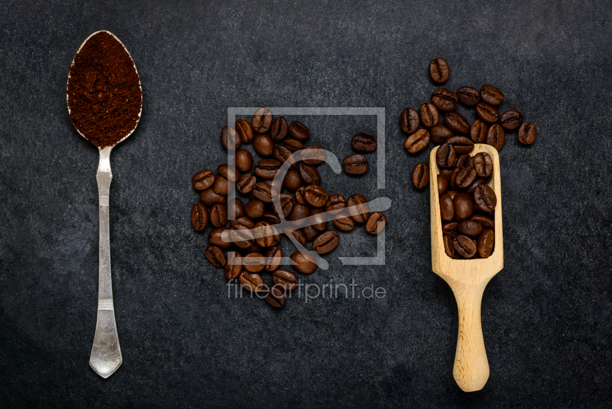 Bild-Nr.: 11833449 Gemahlener Kaffee mit Kaffeebohnen erstellt von xfotostudio