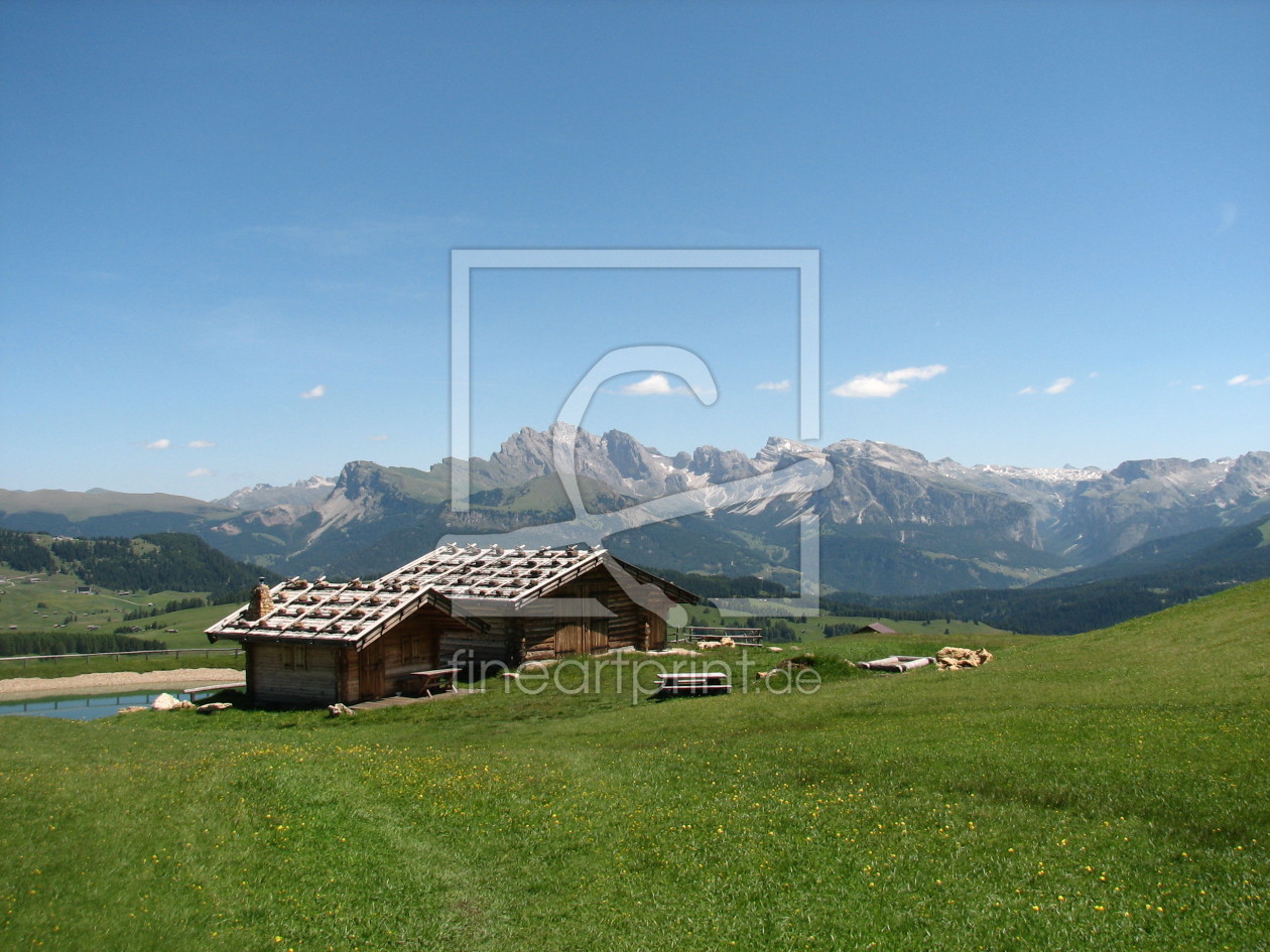 Bild-Nr.: 9323488 Sommerwiese mit Hütte auf Seiser Alm erstellt von sonjaberg