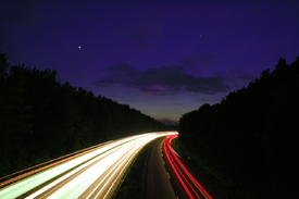 Autobahn bei sternenklarer Nacht/9383878