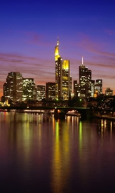 Frankfurt Skyline in der Nacht/10328143
