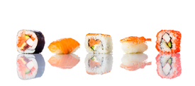 Sushi und Sashimi auf Weißem Hintergrund/11855825