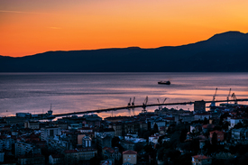 CROATIA SUNSET OVER RIJEKA/12710219