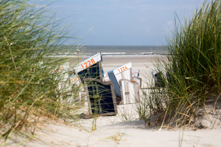 Bild-Nr: 10987388 Strandkörbe auf Norderney, Deutschland Erstellt von: goekce-narttek