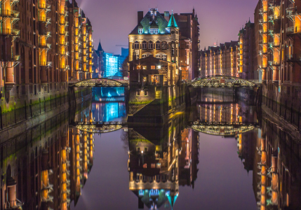 Bild-Nr: 11196678 Wasserschloss Hamburg Speicherstadt III Erstellt von: Dennis Stracke