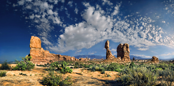 Bild-Nr: 11200224 Balanced Rock - Arches NP Erstellt von: Michael und Elisabeth Rucker