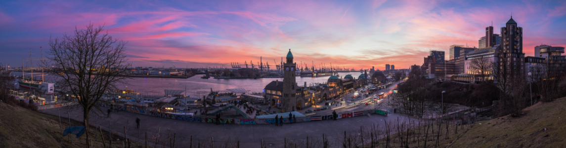 Bild-Nr: 11488727 Hamburg - Landungsbrücken bei Sonnenuntergang Panorama Erstellt von: Jean Claude Castor