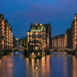 Bild-Nr: 11545940 Hamburg - Speicherstadt zur blauen Stunde Erstellt von: Jean Claude Castor