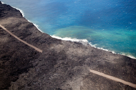 Bild-Nr: 11909978 Lava fließt ins Meer Erstellt von: DirkR