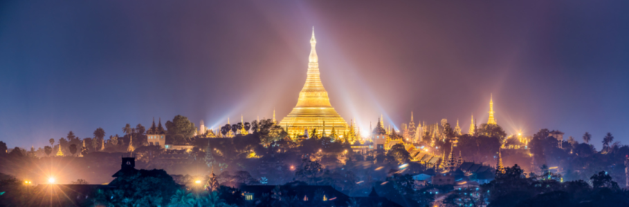 Bild-Nr: 12351339 Shwedagon Pagode bei Nacht Erstellt von: eyetronic