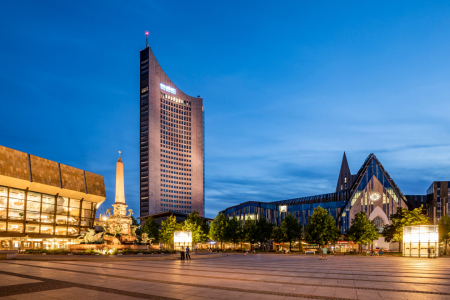 Bild-Nr: 12636218 Augustusplatz in Leipzig am Abend Erstellt von: dieterich