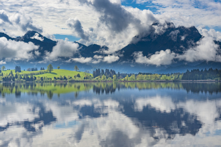 Bild-Nr: 12728217 Wolken bei Sonnenaufgang am Hopfensee Erstellt von: Walter G. Allgöwer