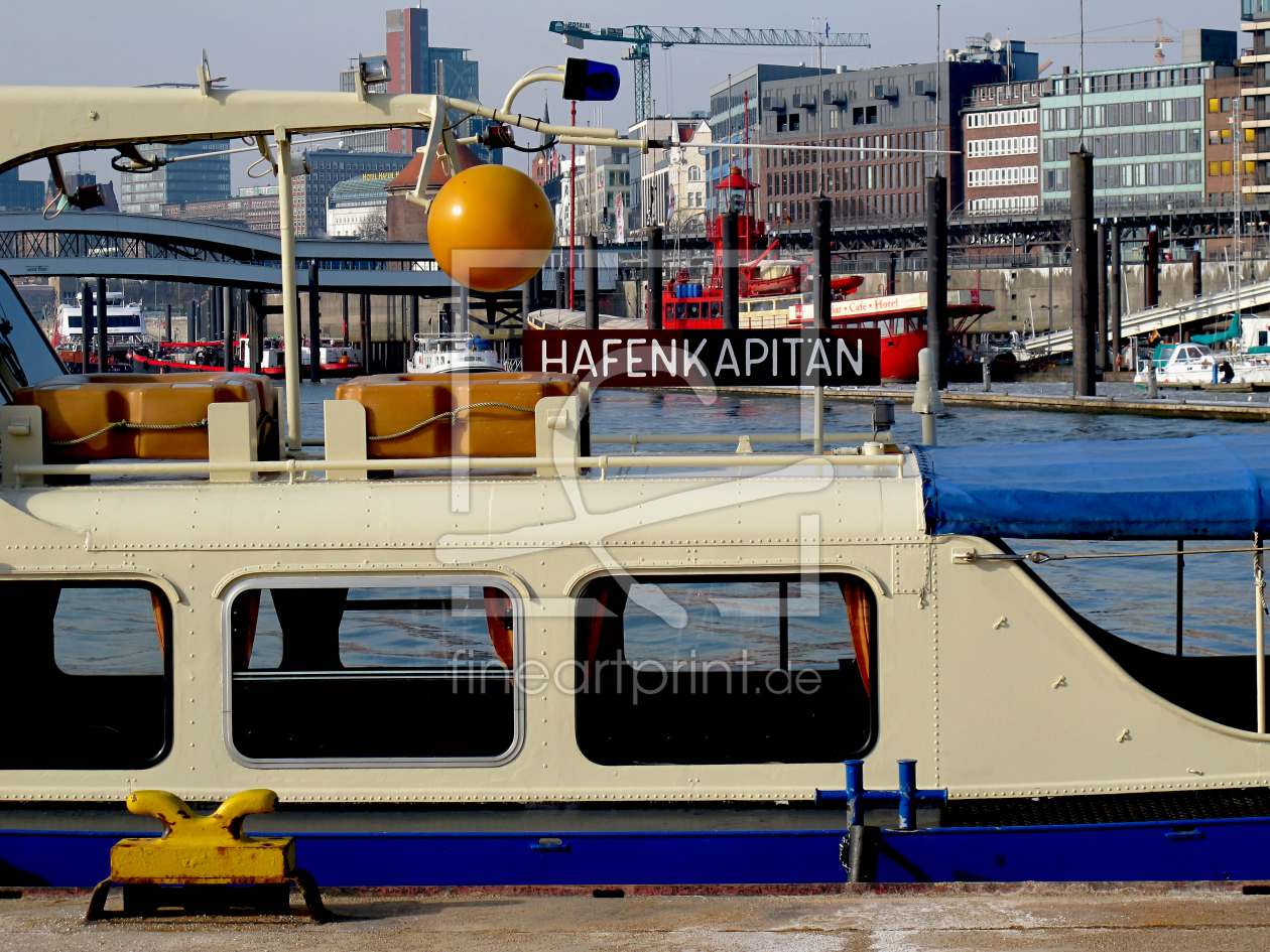 Bild-Nr.: 10005639 Hafenkapitän vor Hamburg erstellt von Charabia