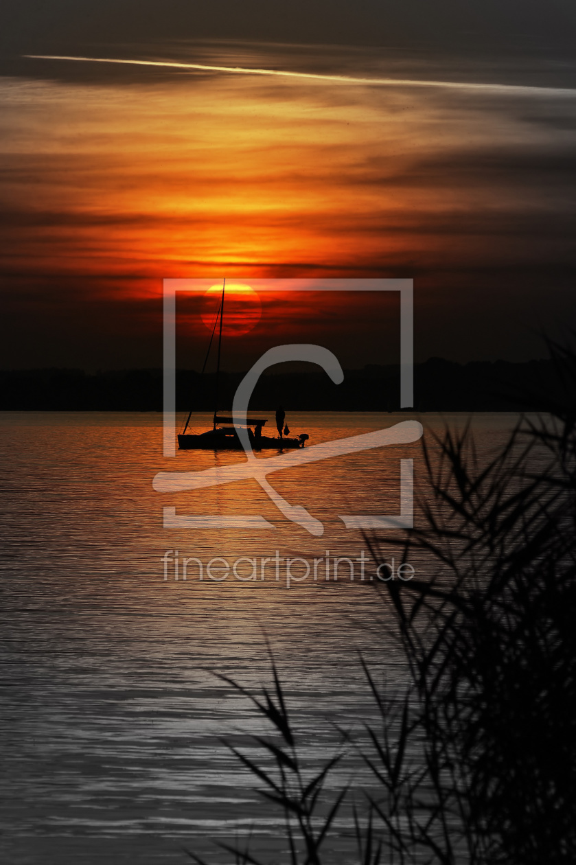 Bild-Nr.: 10147682 Segelboot im Abendrot erstellt von hunzitho