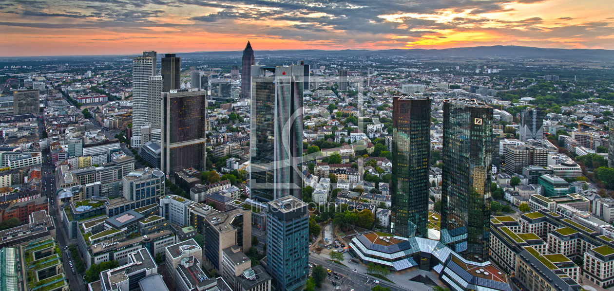 Bild-Nr.: 10170653 Skyline Frankfurt/Main am Abend XXL erstellt von FineArtImages