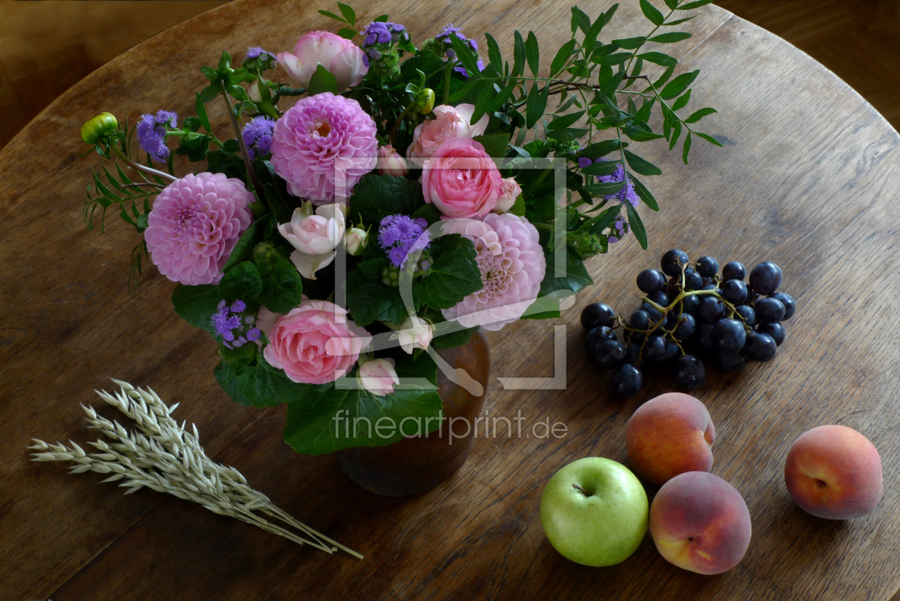 Bild-Nr.: 10202749 stilleben mit blumen und früchten erstellt von Rolf Eschbach