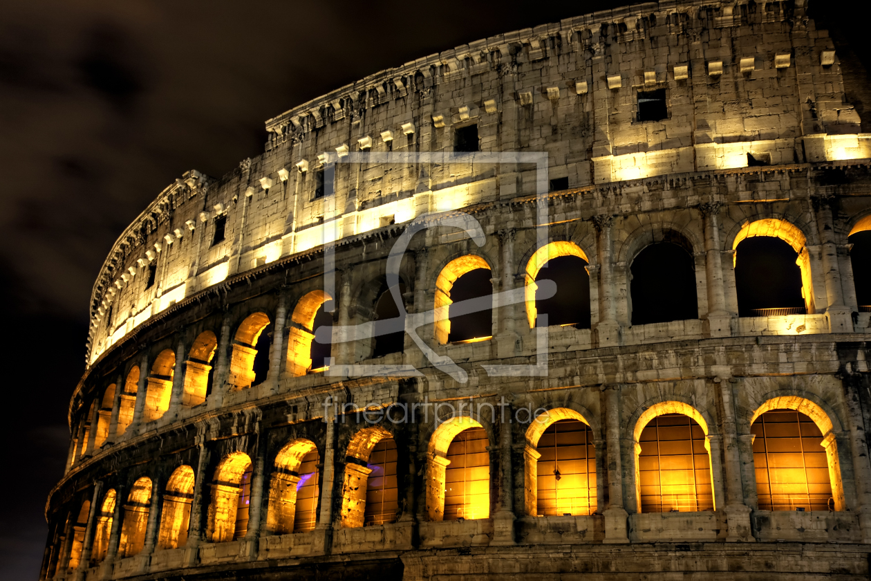 Bild-Nr.: 10396263 Illuminated Coliseum at night, Rome erstellt von Circumnavigation