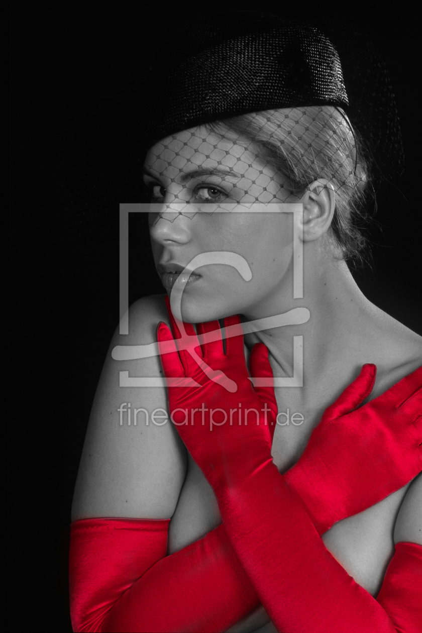 Bild-Nr.: 10470898 Frau mit roten Handschuhen erstellt von matthias stolt