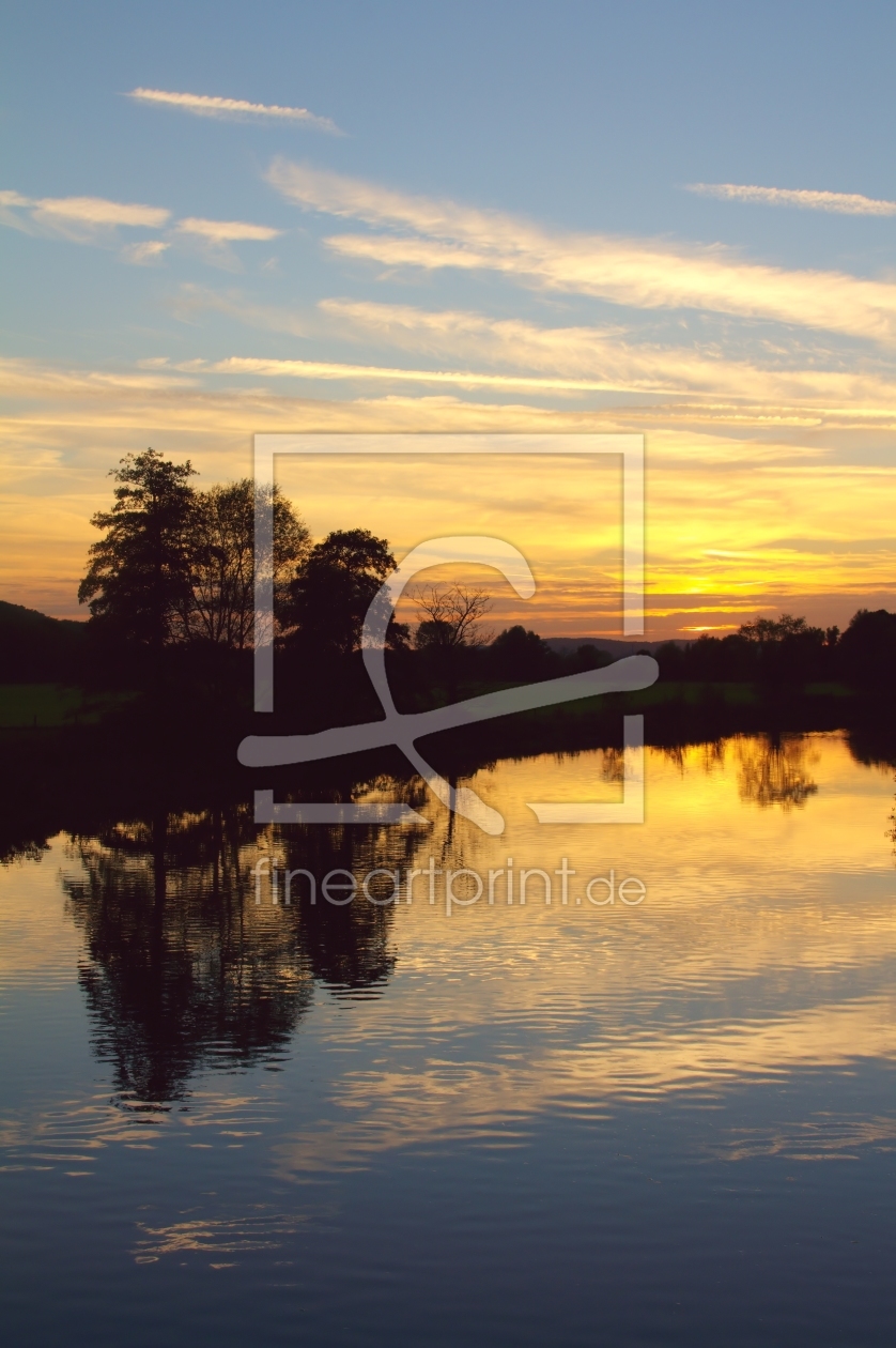 Bild-Nr.: 10693035 Sonnenuntergang am Fluß erstellt von falconer59