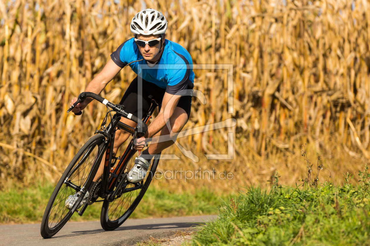 Bild-Nr.: 10699967 Rennradfahrer im Wettkampf erstellt von stefanschurr