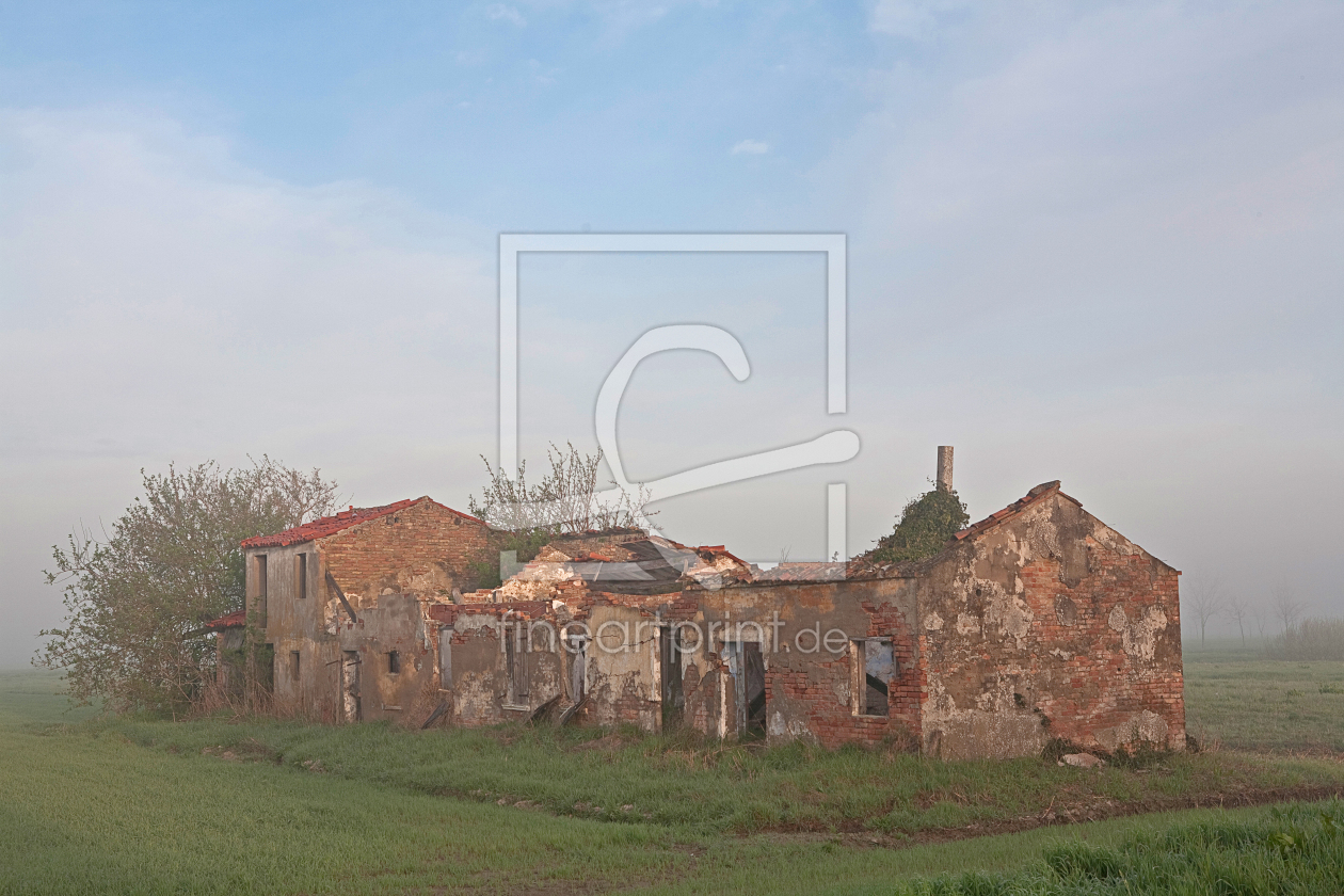 Bild-Nr.: 10732977 Bauernhofruine im Podelta erstellt von EderHans