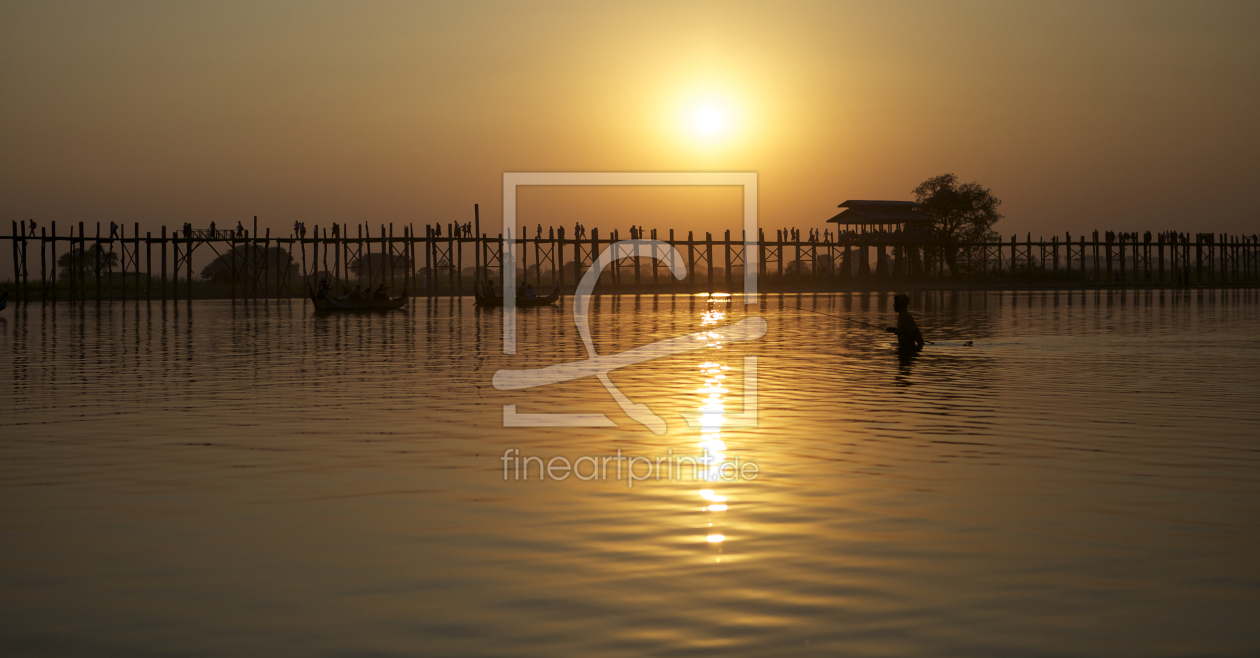 Bild-Nr.: 10794769 Sonnenuntergang hinter der U-Bein Brücke, Myanmar erstellt von danielgiesenphotography