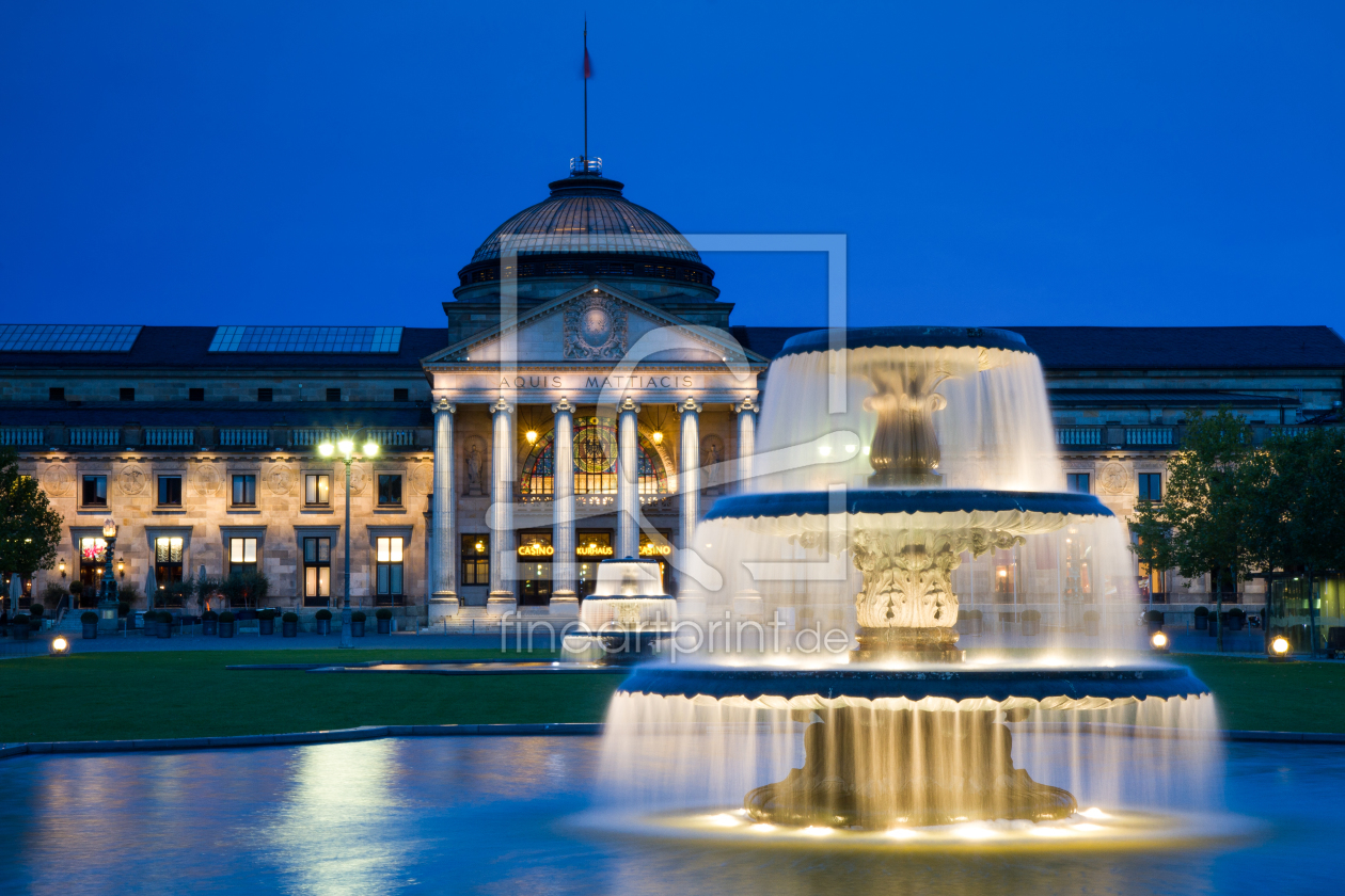 Bild-Nr.: 11060645 Kurhaus Wiesbaden in der Dämmerung erstellt von Circumnavigation