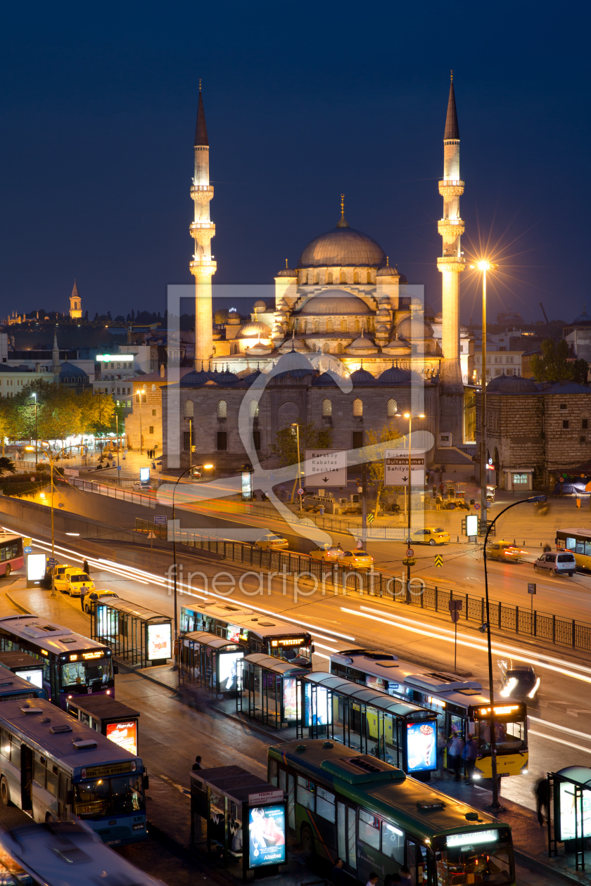 Bild-Nr.: 11077453 New mosque at night,  Istanbul Turkey erstellt von goekce-narttek
