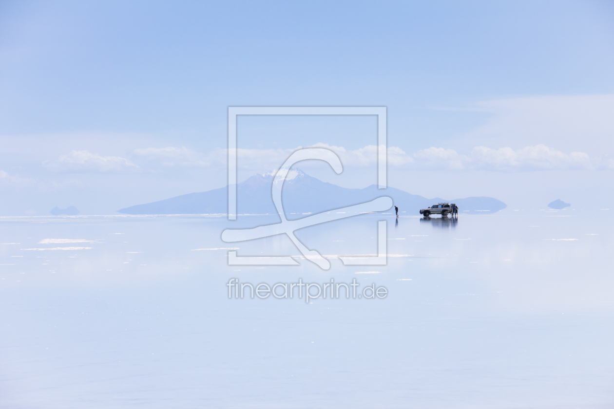 Bild-Nr.: 11227206 Uyuni Salzsee Unendlichkeit und Auto - Abenteuer-Reisen, Bolivien, Südamerika Bild-Nr.: 11227206 Uyuni Salzsee Unendlichkeit und Auto - Abenteuer-Reisen, Bolivien, Südamerika erstellt von AlejandroMCB