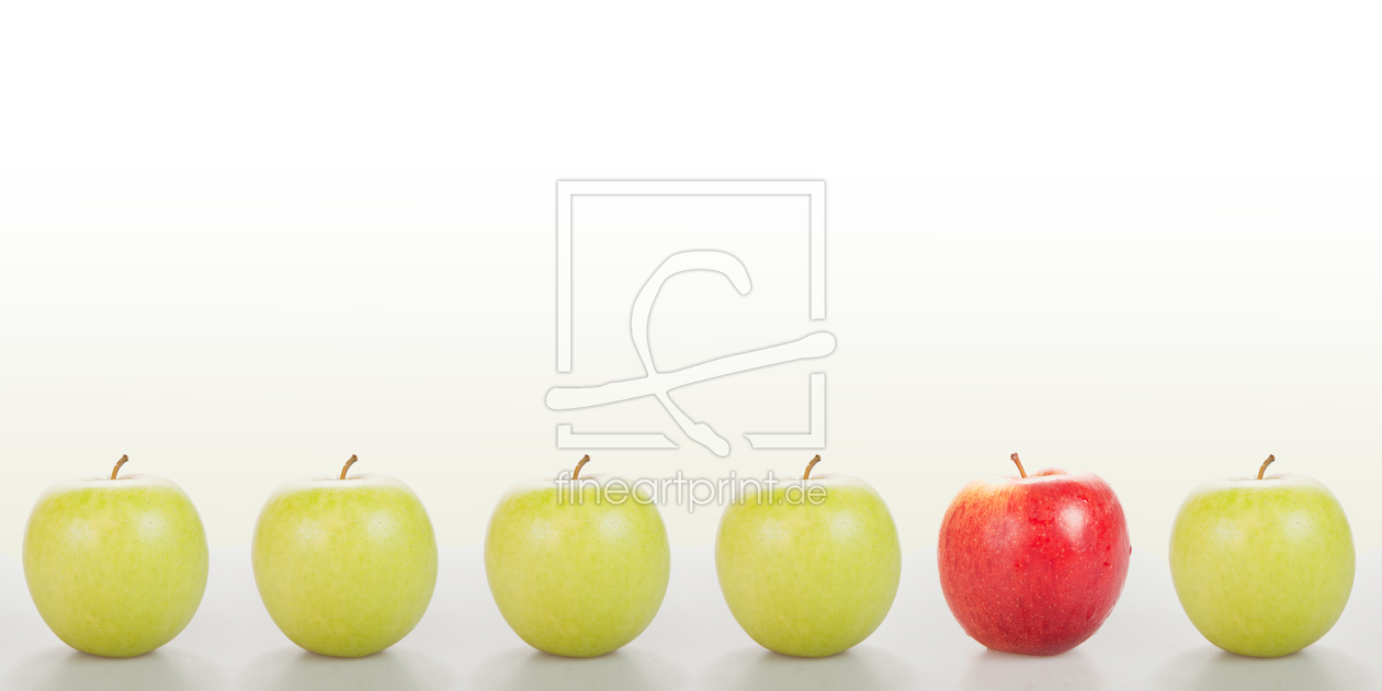 Bild-Nr.: 11228084 Roter Apfel zwischen grünen Äpfeln erstellt von blende-acht