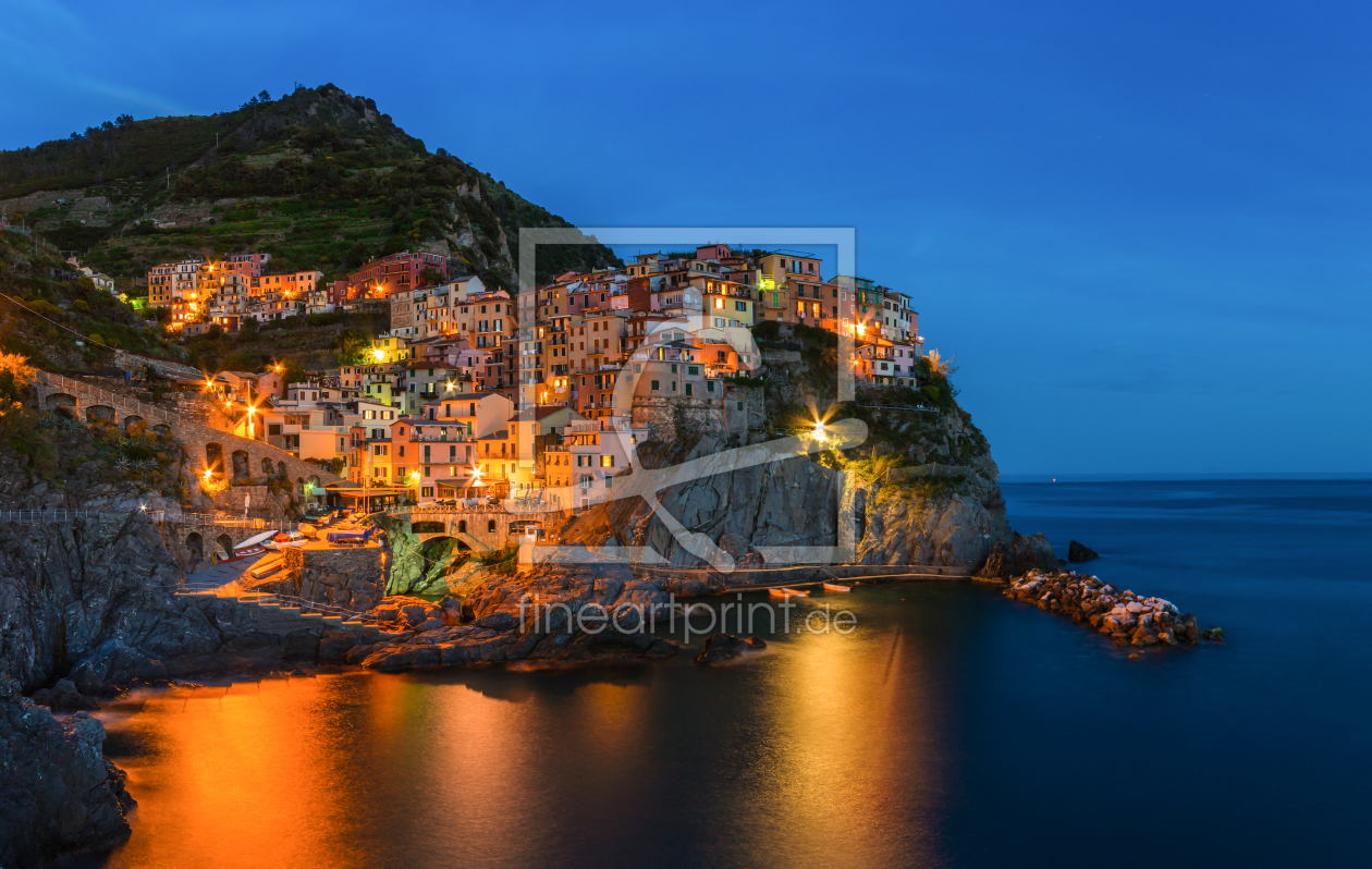 Bild-Nr.: 11257086 Cinque Terre - Manarola zur blauen Stunde erstellt von Jean Claude Castor