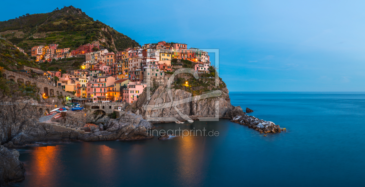Bild-Nr.: 11257088 Cinque Terre - Manarola zur blauen Stunde erstellt von Jean Claude Castor