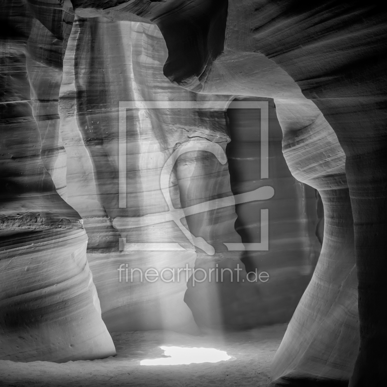 Bild-Nr.: 11314984 ANTELOPE CANYON Lichtsäule sw Bild-Nr.: 11314984 ANTELOPE CANYON Lichtsäule sw erstellt von Melanie Viola