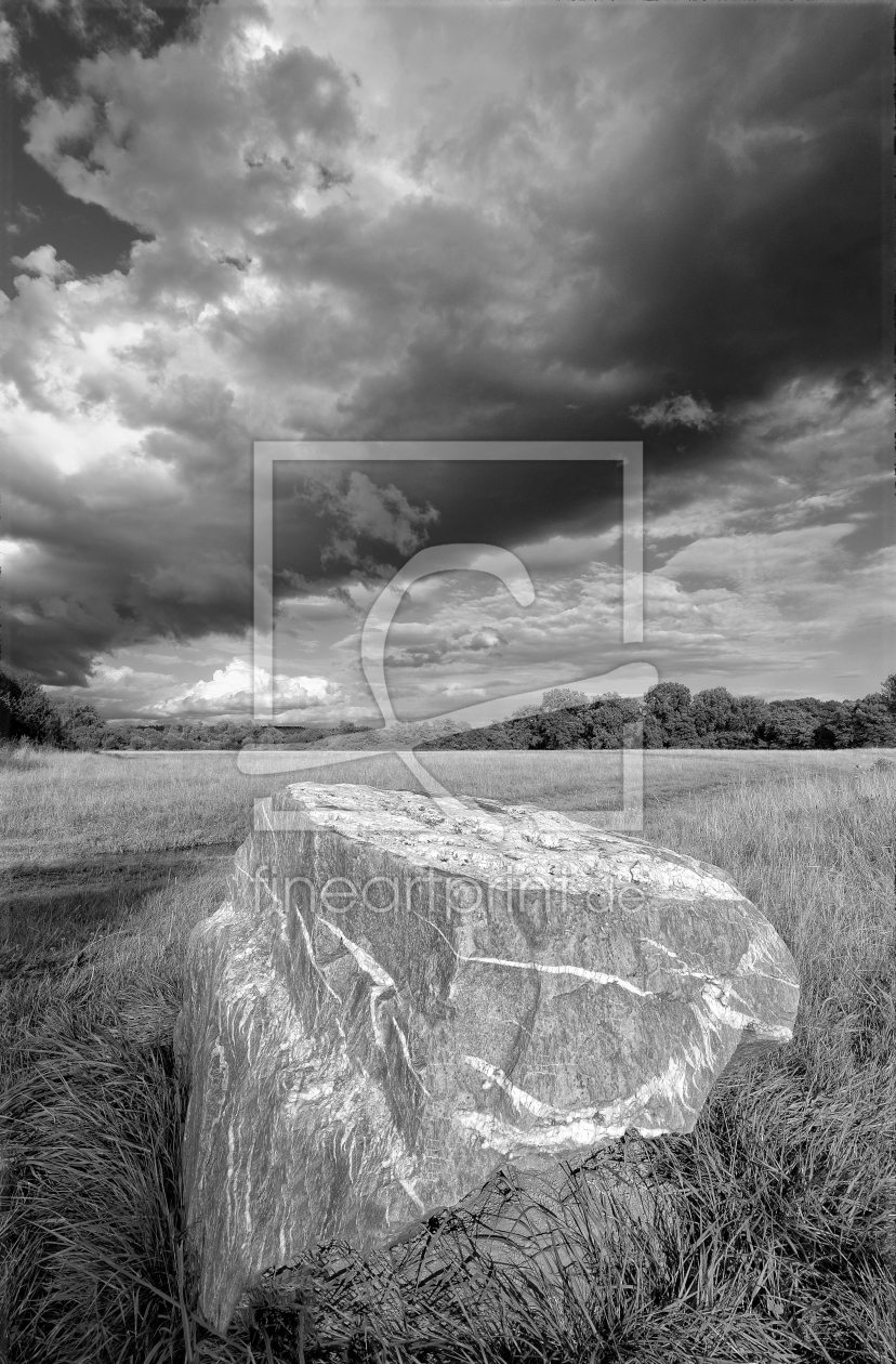 Bild-Nr.: 11323136 Landschaft mit Findling erstellt von Rolf Eschbach