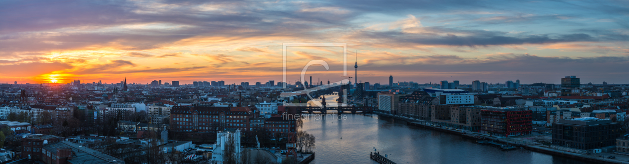 Bild-Nr.: 11337105 Berlin - Skyline Mediaspree Panorama bei Sonnenuntergang erstellt von Jean Claude Castor