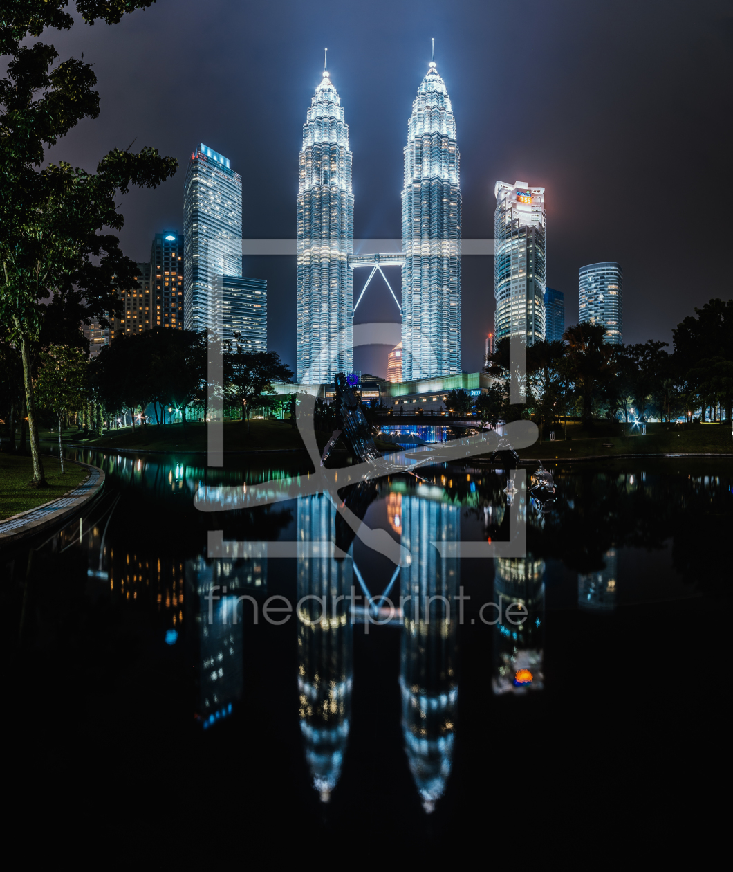 Bild-Nr.: 11424966 Malaysia - Kuala Lumpur Skyline KLCC bei Nacht erstellt von Jean Claude Castor