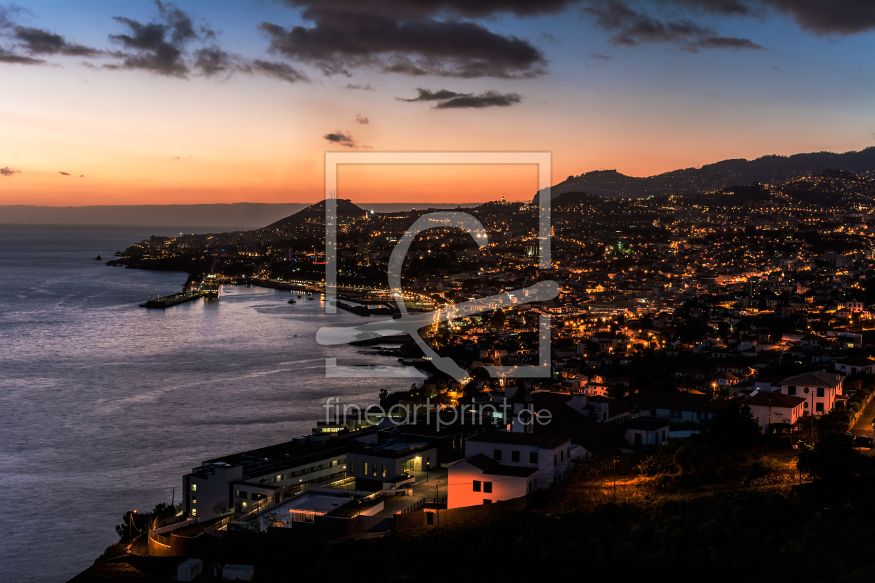 Bild-Nr.: 11438315 Madeira - Funchal zur blauen Stunde erstellt von Jean Claude Castor