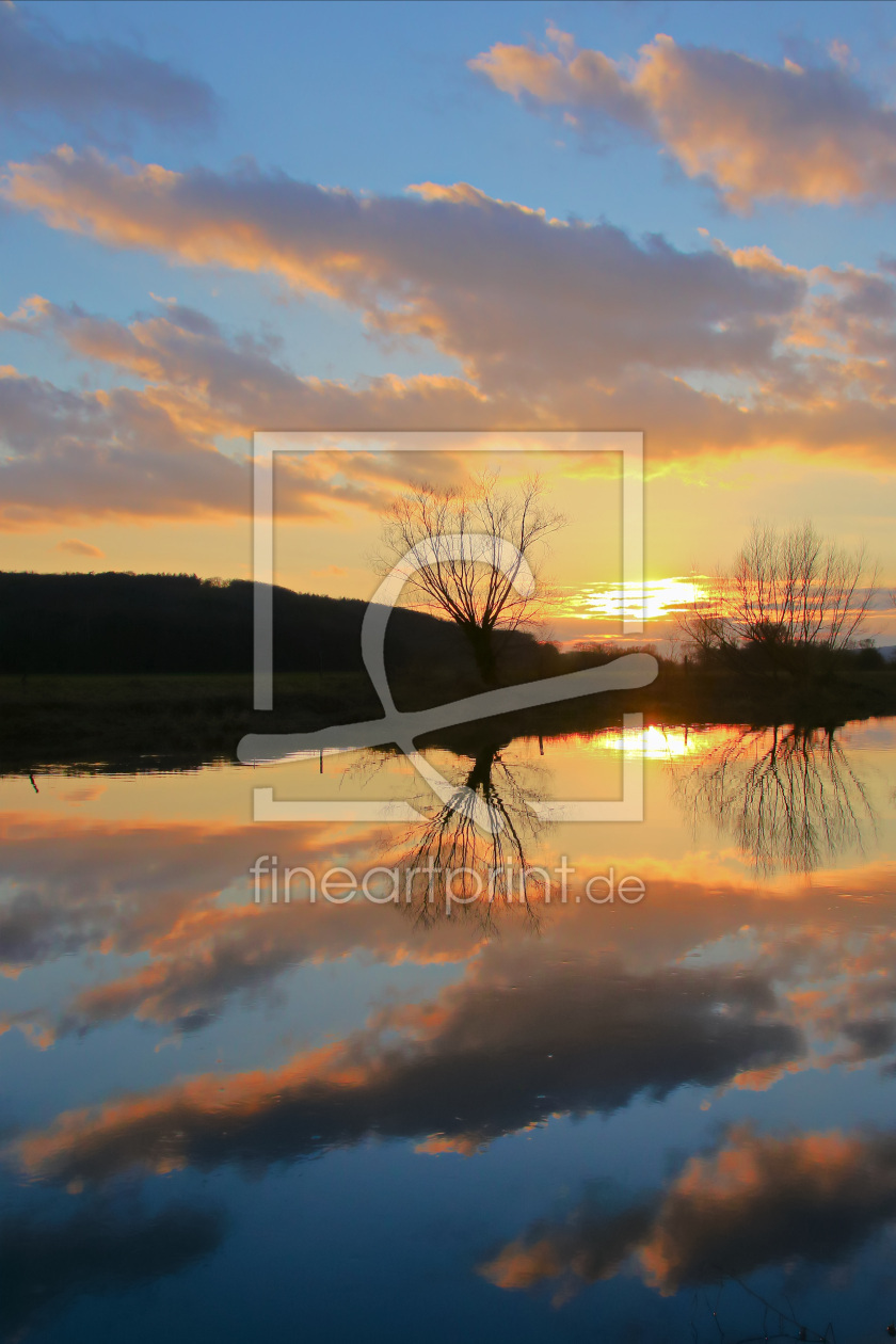 Bild-Nr.: 11442004 Sonnenuntergang am Fluss erstellt von falconer59