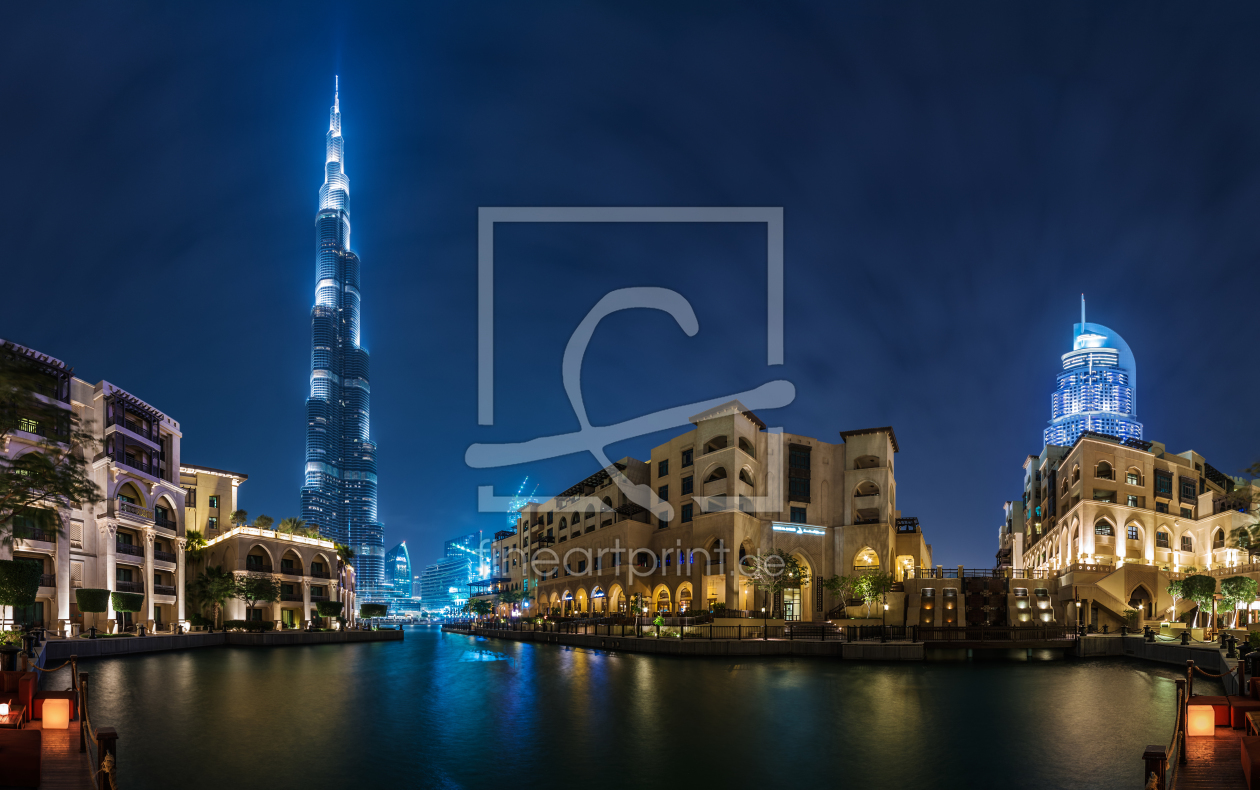 Bild-Nr.: 11464554 Dubai - Burj Khalifa Panorama zur blauen Stunde erstellt von Jean Claude Castor