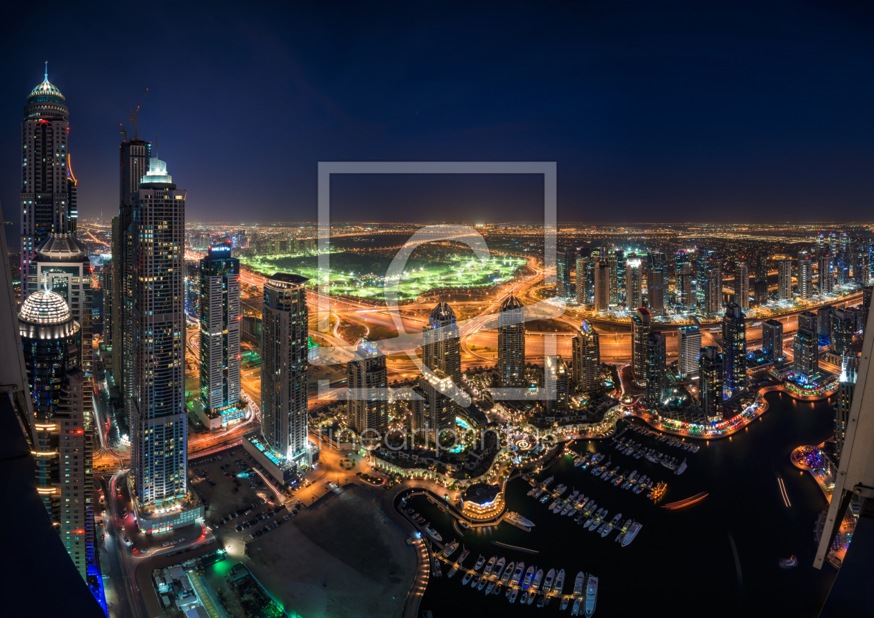 Bild-Nr.: 11491207 Dubai - Marina Skyline Panorama bei Nacht erstellt von Jean Claude Castor