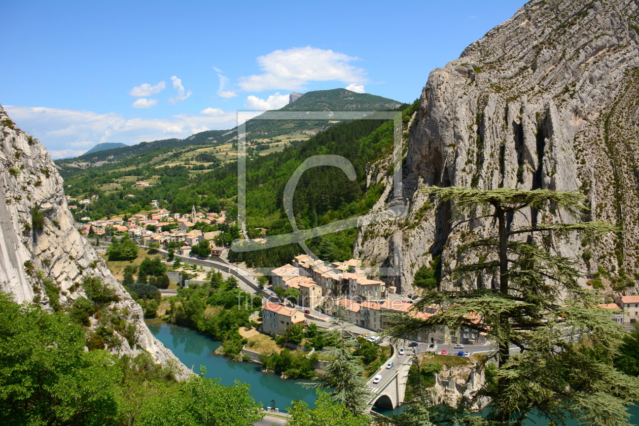 Bild-Nr.: 11528192 Tor zur Provence erstellt von GUGIGEI