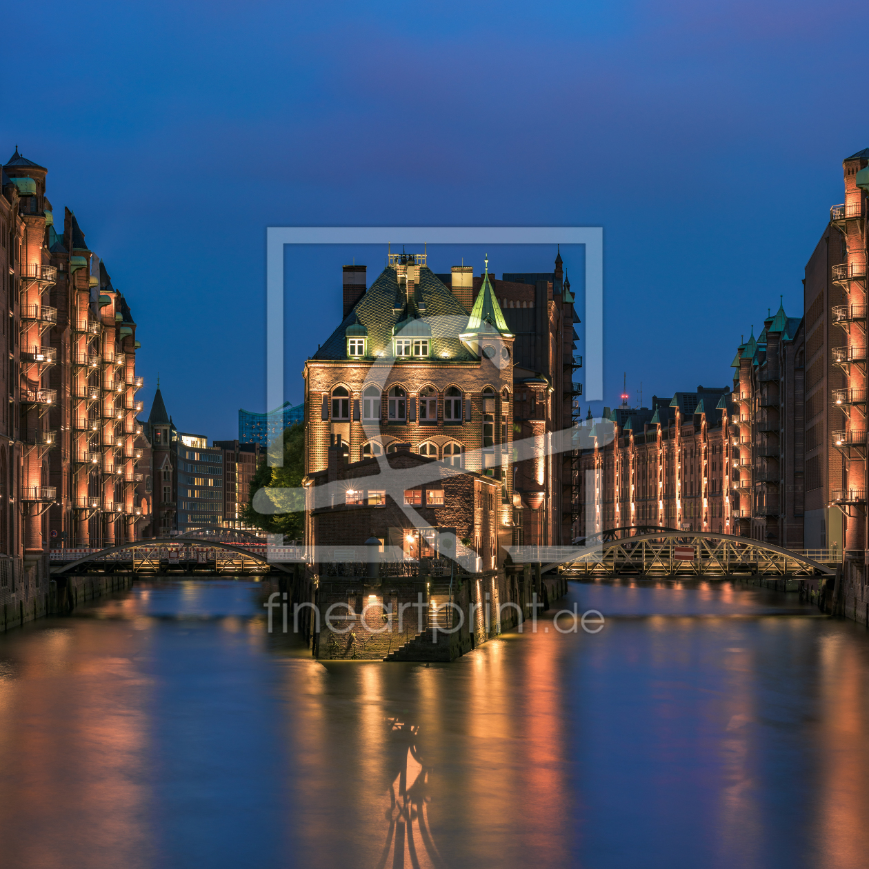 Bild-Nr.: 11545940 Hamburg - Speicherstadt zur blauen Stunde erstellt von Jean Claude Castor