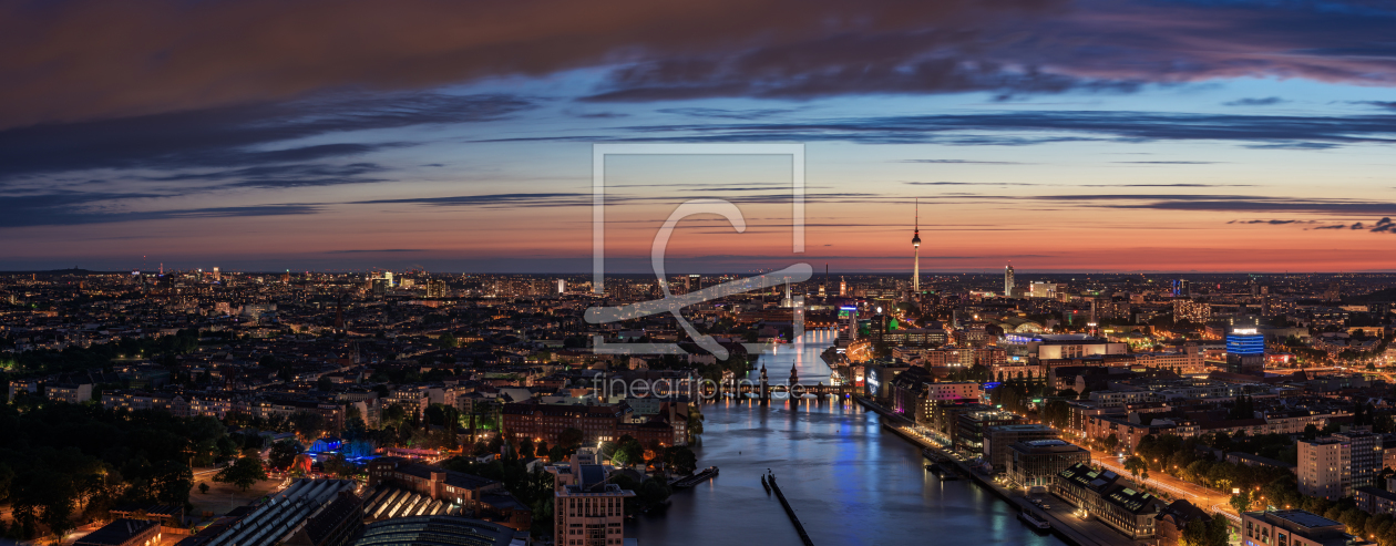 Bild-Nr.: 11547246 Berlin - Skyline Mediaspree Panorama zur blauen Stunde erstellt von Jean Claude Castor