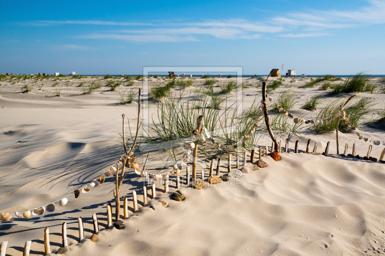 Bild-Nr.: 11554518 Strand, Muscheln, Steine und Meer erstellt von Reiner Würz