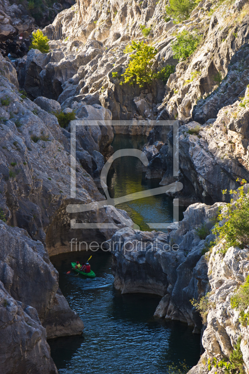 Bild-Nr.: 11594112 Felsenschlucht mit Kajak in Südfrankreich  erstellt von Anja Schäfer