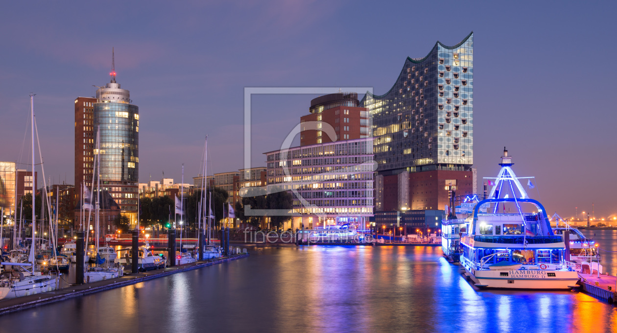 Bild-Nr.: 11597970 Elbphilharmonie an der Elbe, Hamburg erstellt von orxy