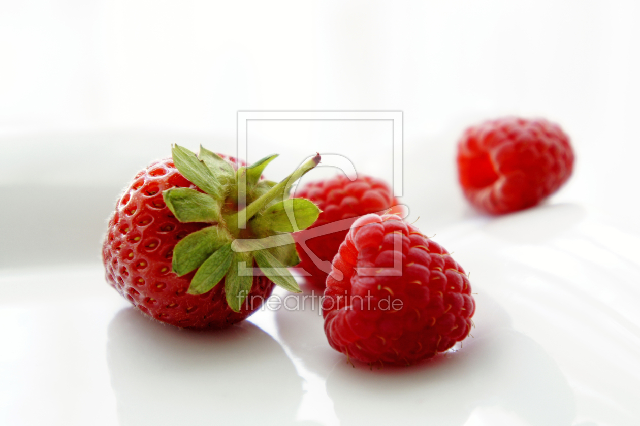 Bild-Nr.: 11603508 rote Beeren Bild-Nr.: 11603508 rote Beeren erstellt von MartinaW